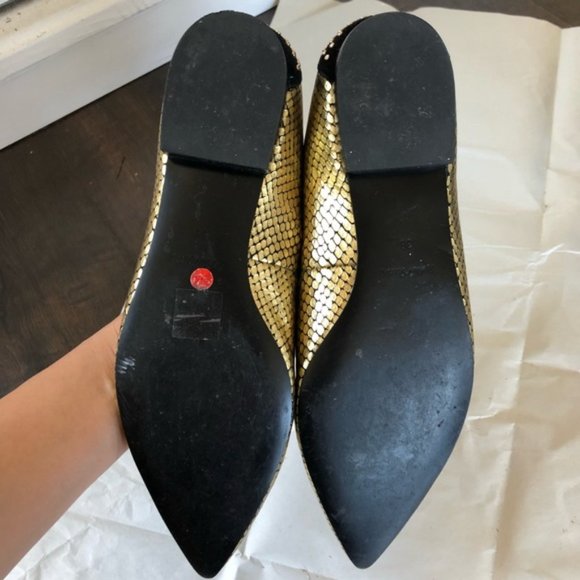 & Other Stories Metallic Gold, Pointed Toe, Reptile Flats Sz 38 w/ Studs on Heel - Picture 6 of 7
